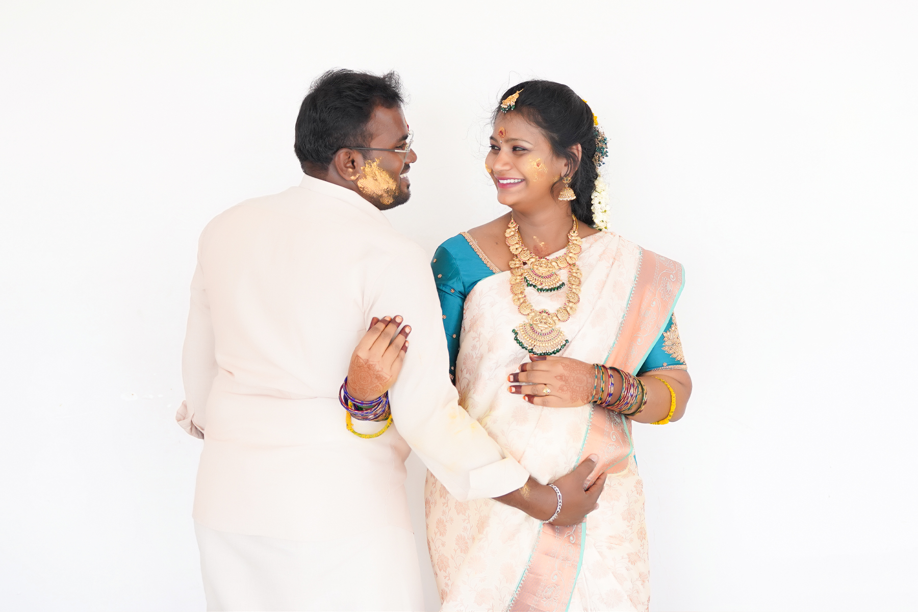 Vignesh & Kaviya image 9